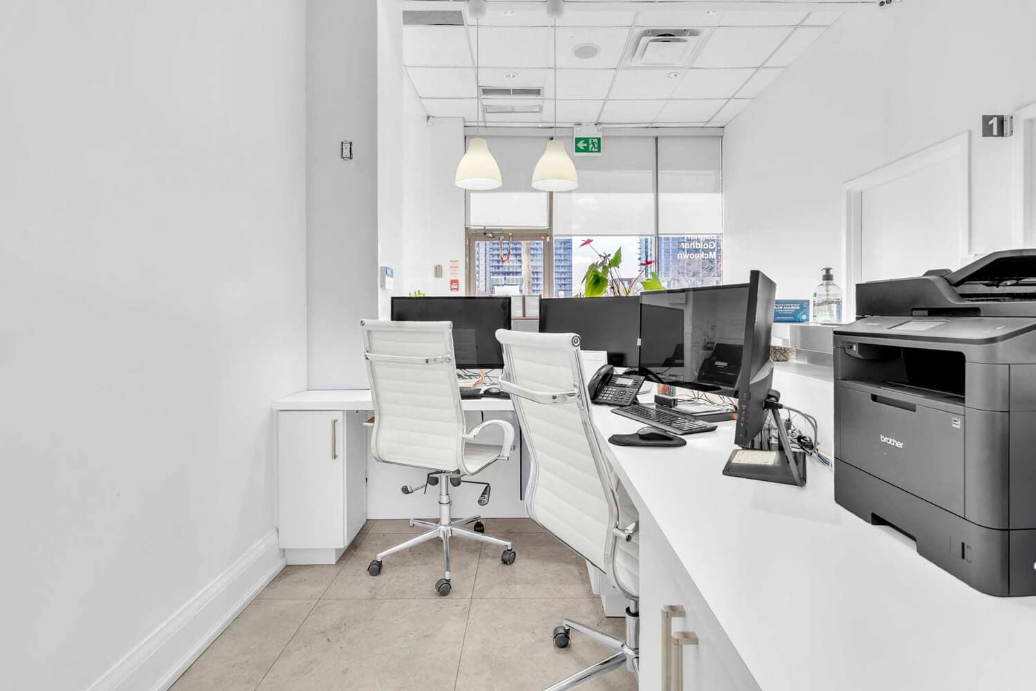 Administrative workstation with city views