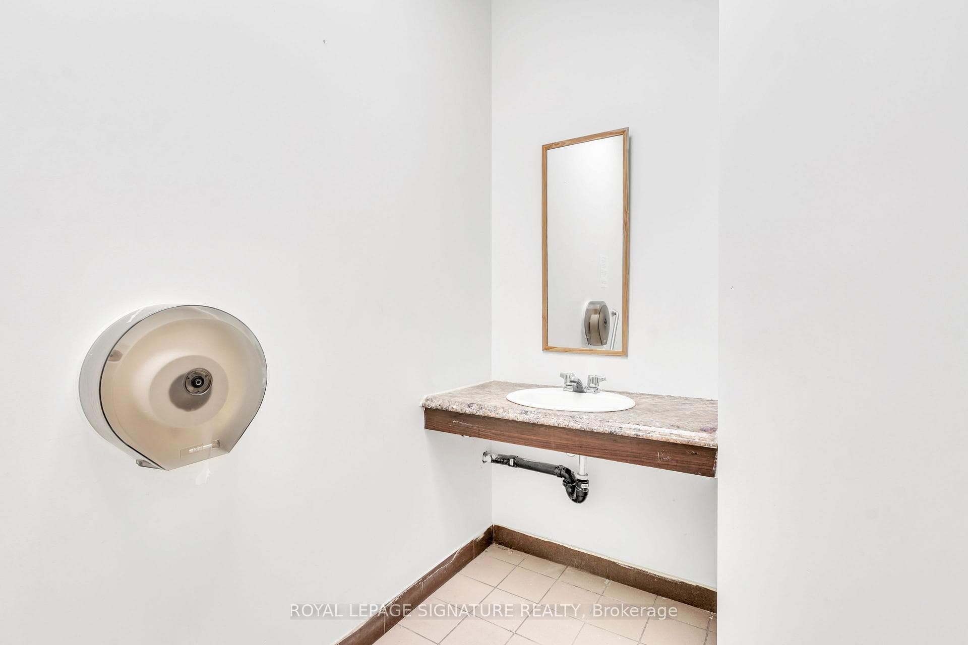 3155 Eglinton Ave E — Medical & Dental Plaza — photo 3