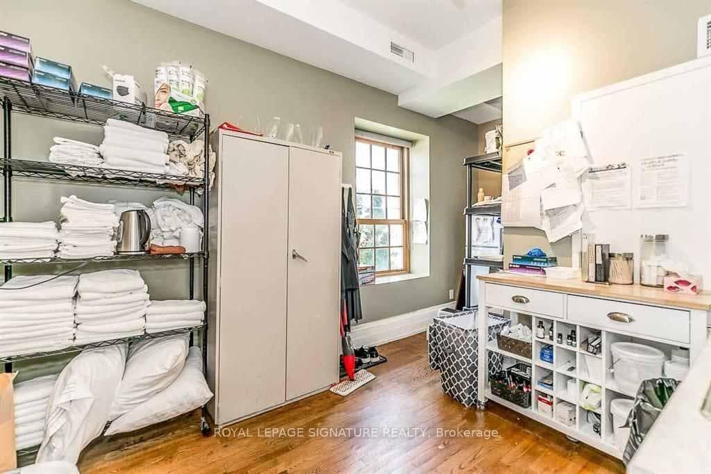 83 Dawson Manor Blvd — The Bonshaw Farmhouse — photo 8