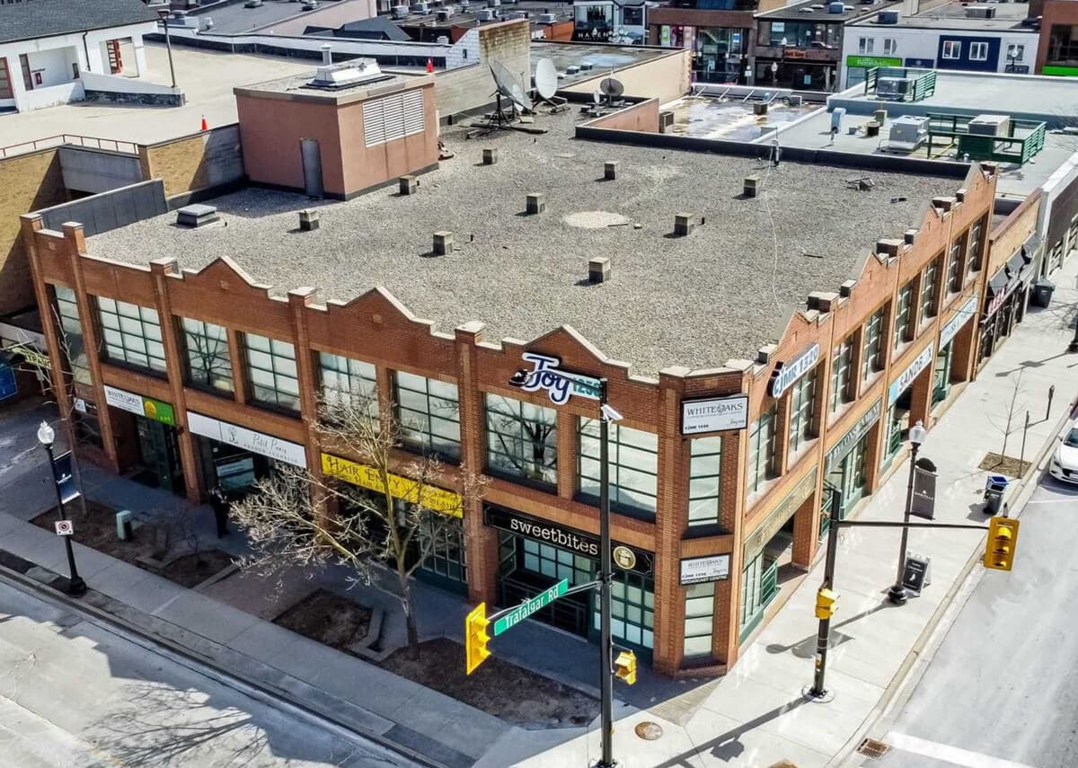 Oakridge Mixed-Use Block